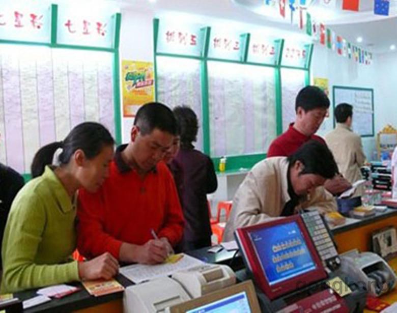 1.jpg 工业平板电脑在全自动彩票售票机上的应用(图1)